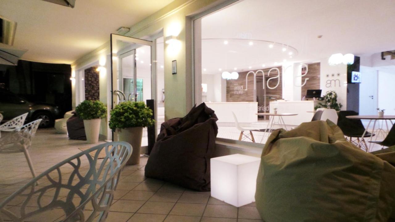 Hotel Aria Di Mare - Bed & Brunch In Centro A Ричоне Екстериор снимка