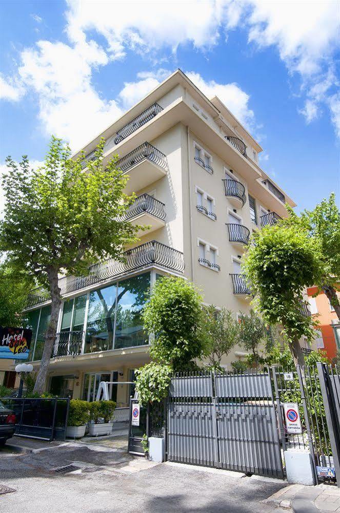 Hotel Aria Di Mare - Bed & Brunch In Centro A Ричоне Екстериор снимка