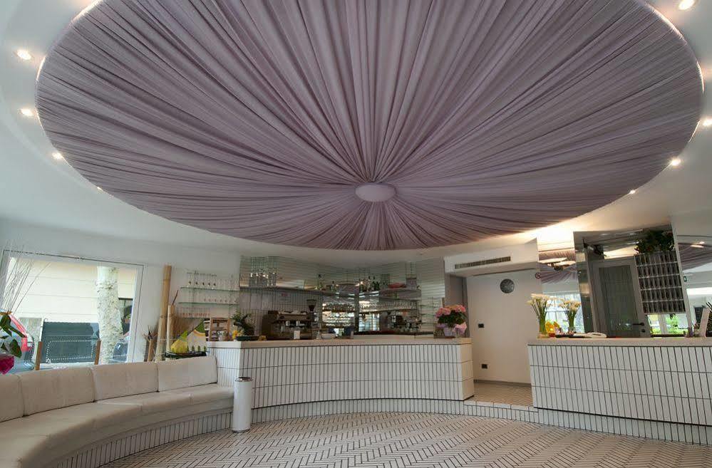 Hotel Aria Di Mare - Bed & Brunch In Centro A Ричоне Екстериор снимка